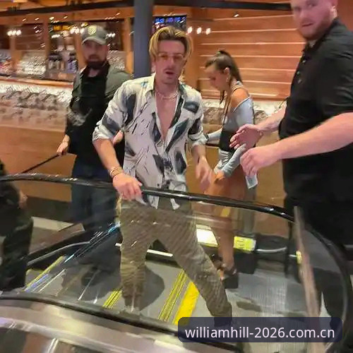 格拉利什夜店风波幕后：球员场外行为如何影响赛场走向